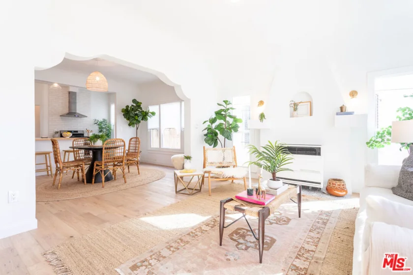 2824 Wellington Road photo 1