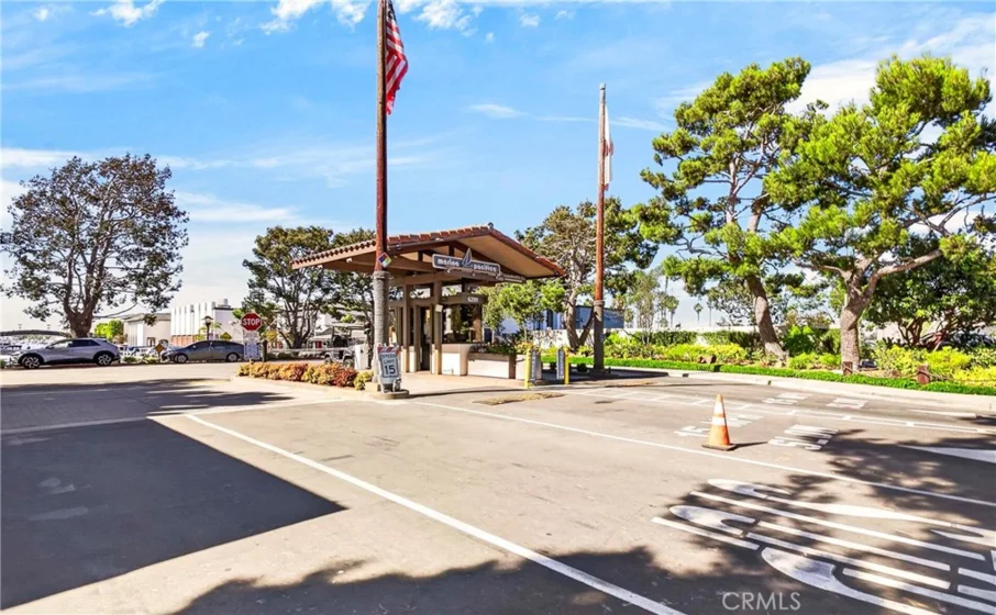 6229 N Marina Pacifica photo 33