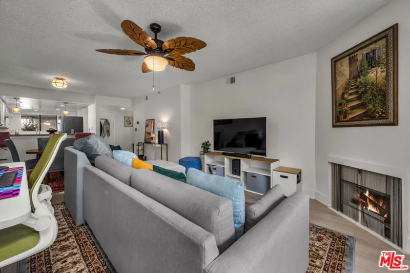 620 W Hyde Park Boulevard #111 photo 6