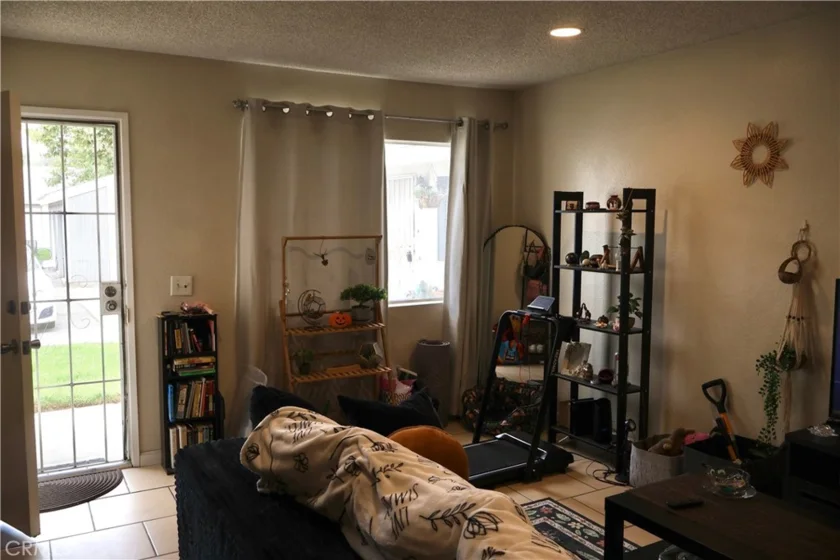 25929 Baylor Way photo 6