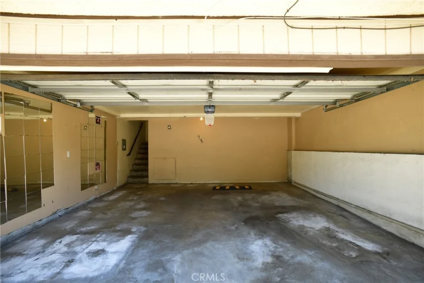 9601 Sylmar Avenue #1 photo 38