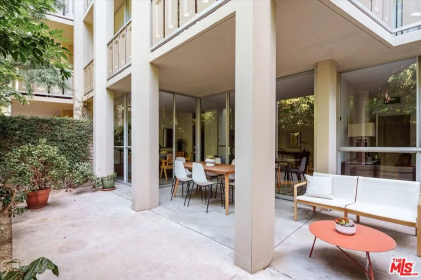 4455 Los Feliz Boulevard #106 photo 8