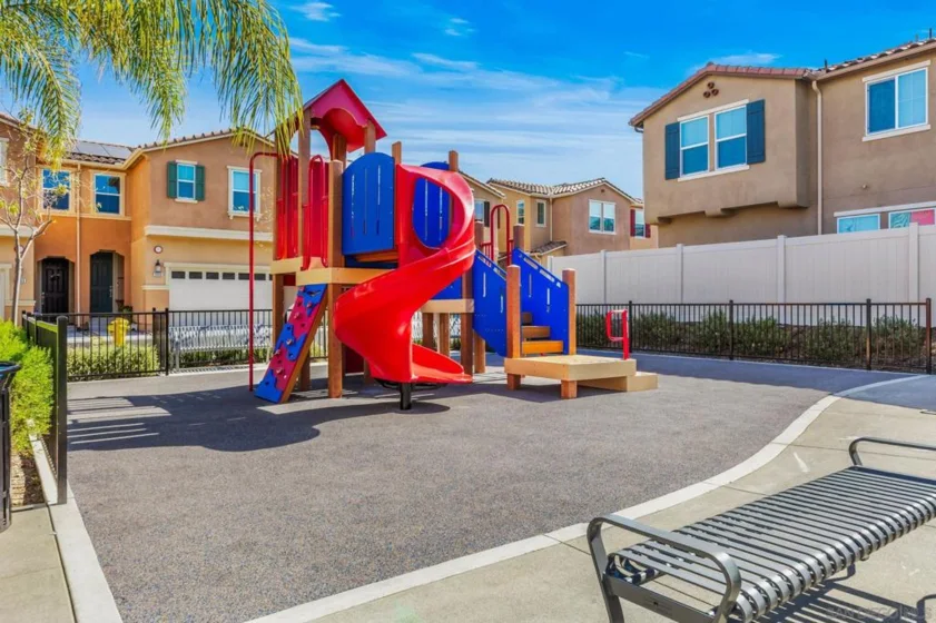 505 Pinedale photo 33