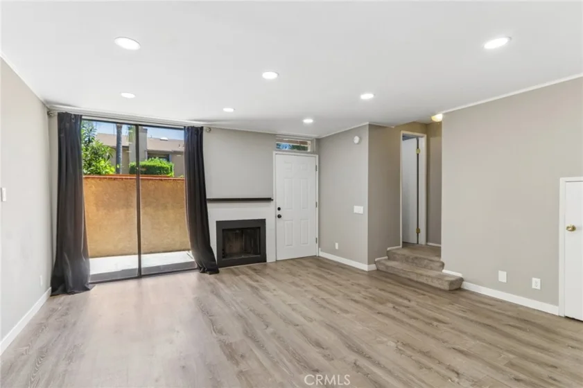 9600 Sylmar Avenue #19 photo 29