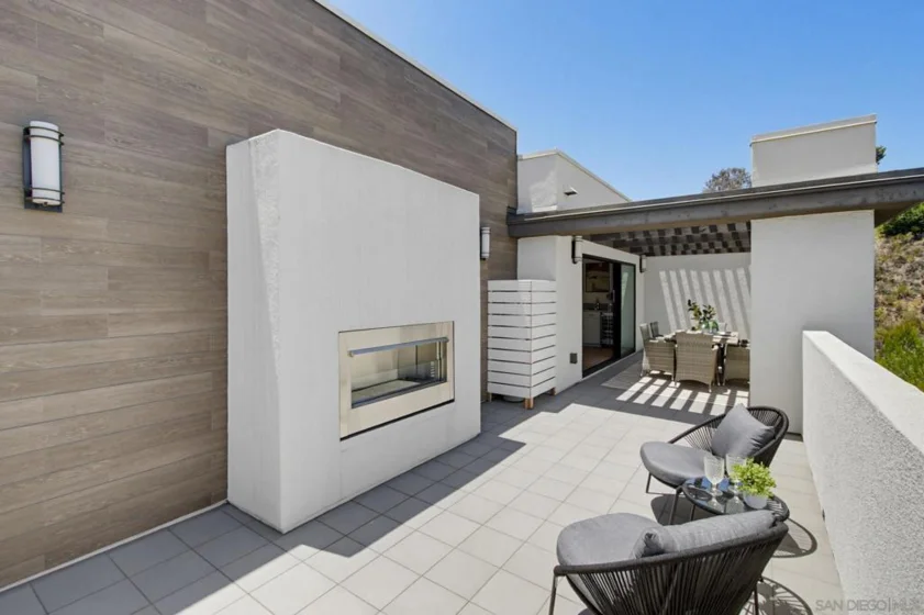 8442 Distinctive Drive photo 39