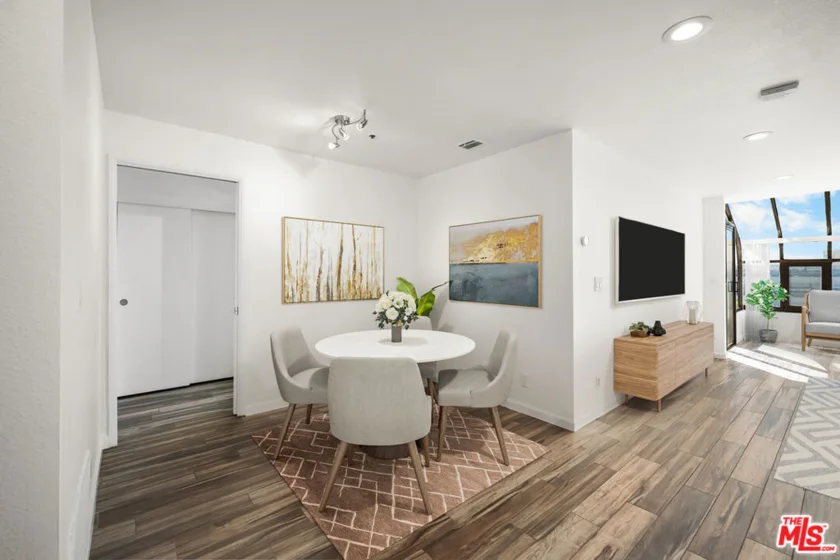 121 S Hope Street #518 photo 13