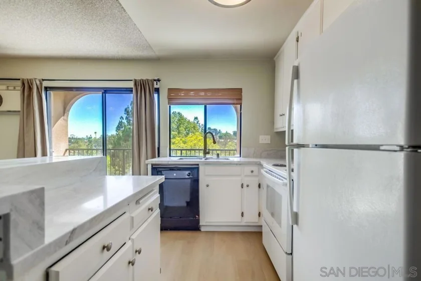 7838 Cowles Mountain Court #C32 photo 31