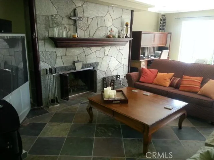 2526 University Drive photo 1