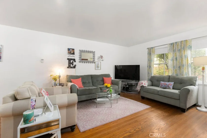 1825 E 3rd Street #4 photo 13