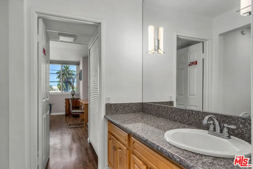 421 S La Fayette Park Place #210 photo 10
