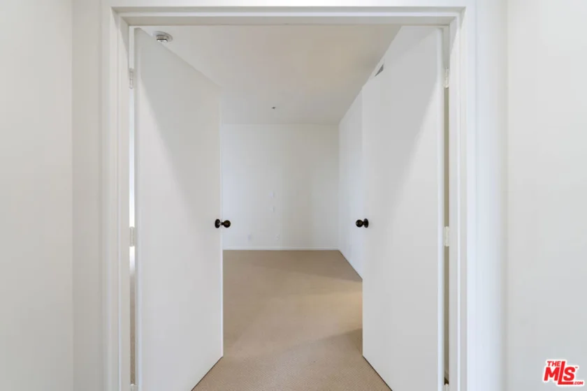 10430 Wilshire Boulevard #606 photo 13