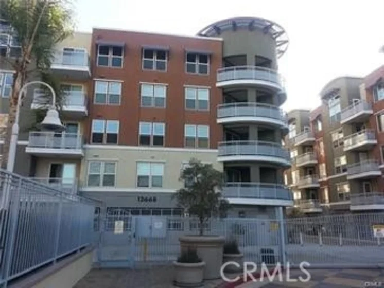 12668 Chapman #2104 photo 1