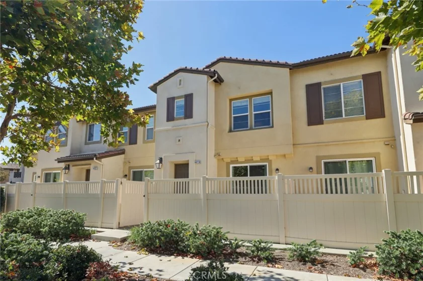 44118 Calle Luz photo 1
