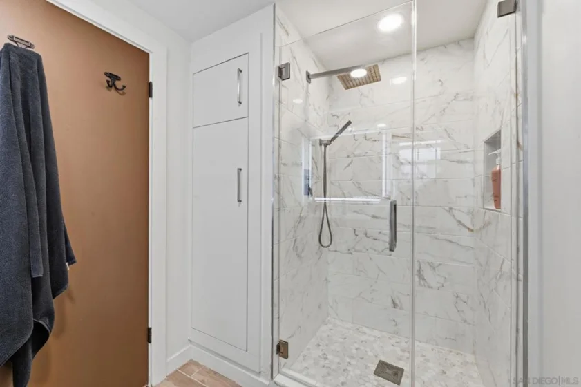 404 Bonair Street photo 13