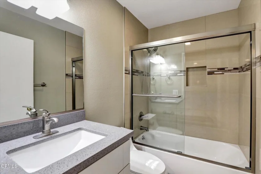 719 E Tujunga #D photo 28
