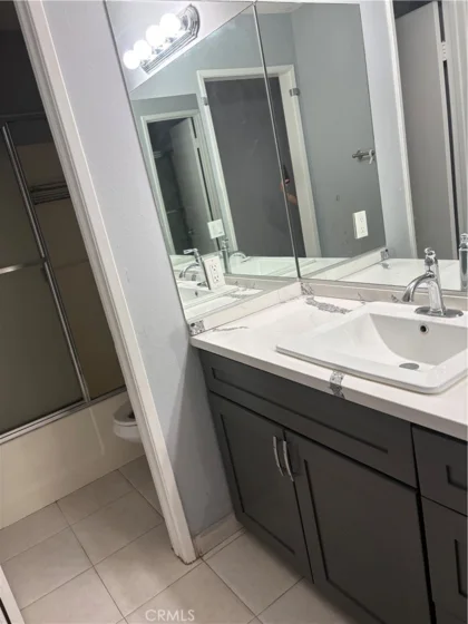 8641 Glenoaks #131 photo 6