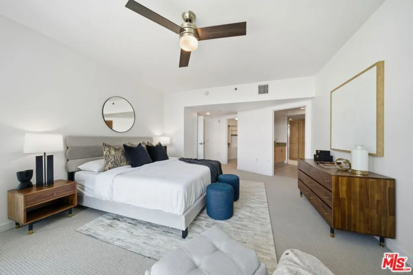 13650 Marina Pointe Drive #1603 photo 32
