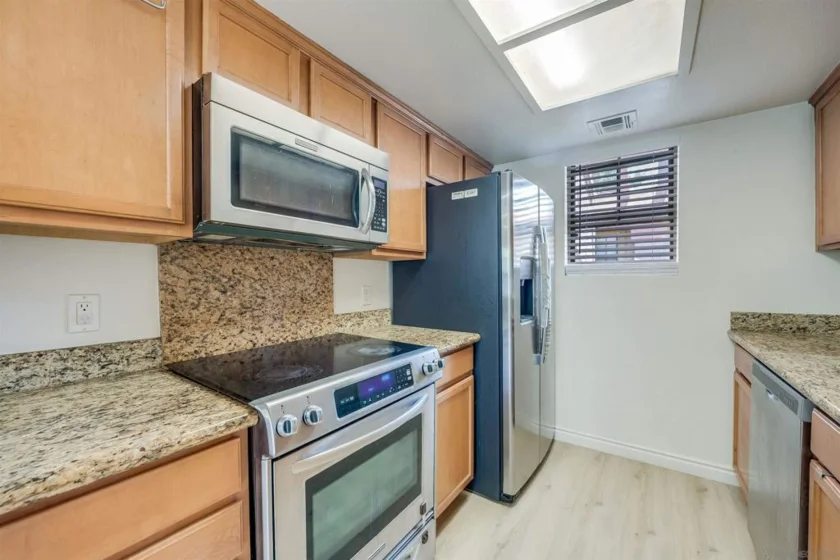 12051 Alta Carmel Court #208 photo 11