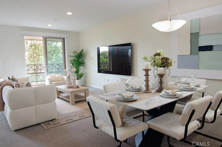 931 E Walnut Street #316 photo 14