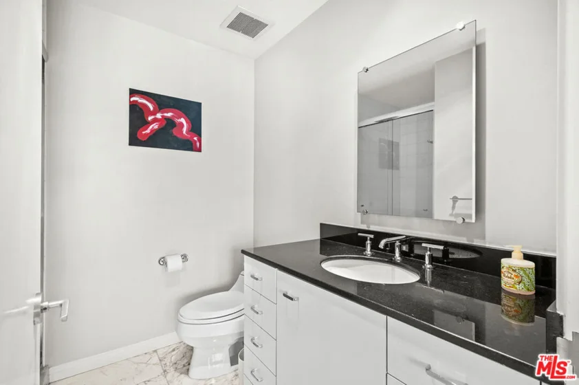 10601 Wilshire Boulevard #702 photo 20
