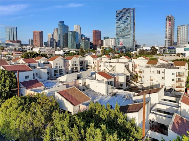 1118 Valencia Street #216 photo 1