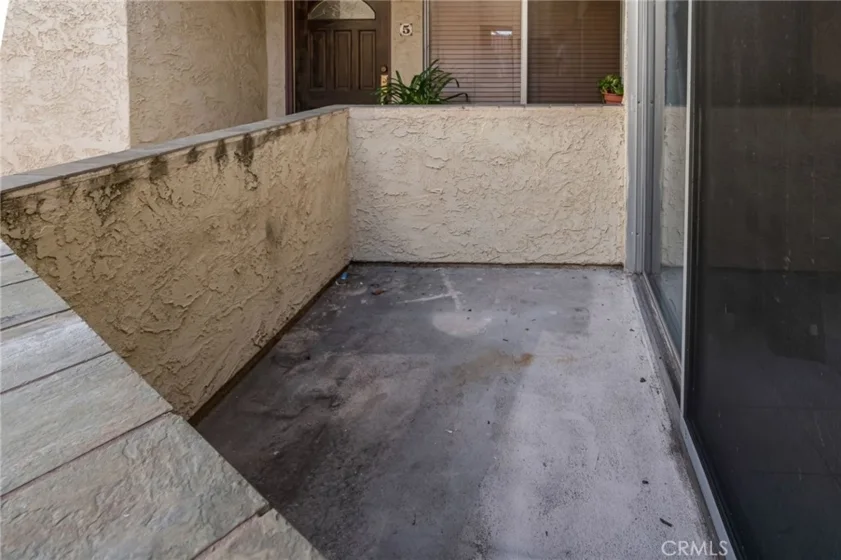 6438 Hazeltine Avenue #6 photo 5