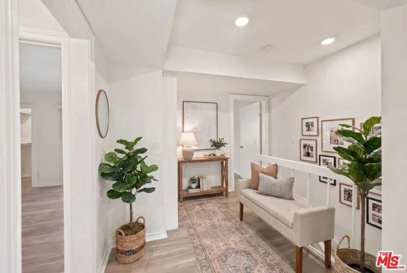14937 Sherman Way #2 photo 31