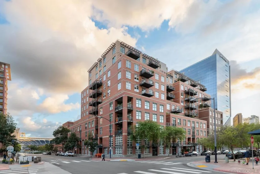 877 Island Avenue #302 photo 31