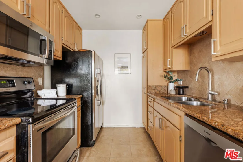 2225 20th Street #2 photo 21