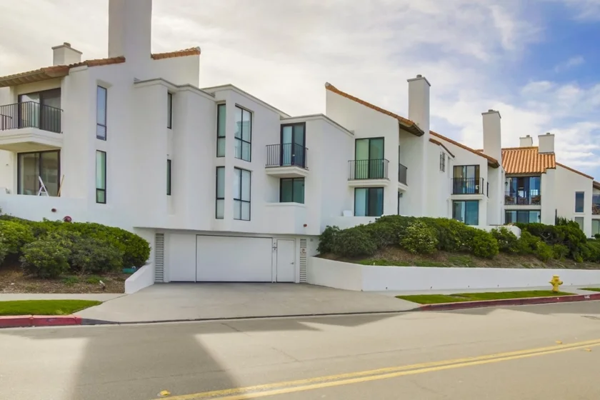 303 Coast Boulevard #20 photo 1