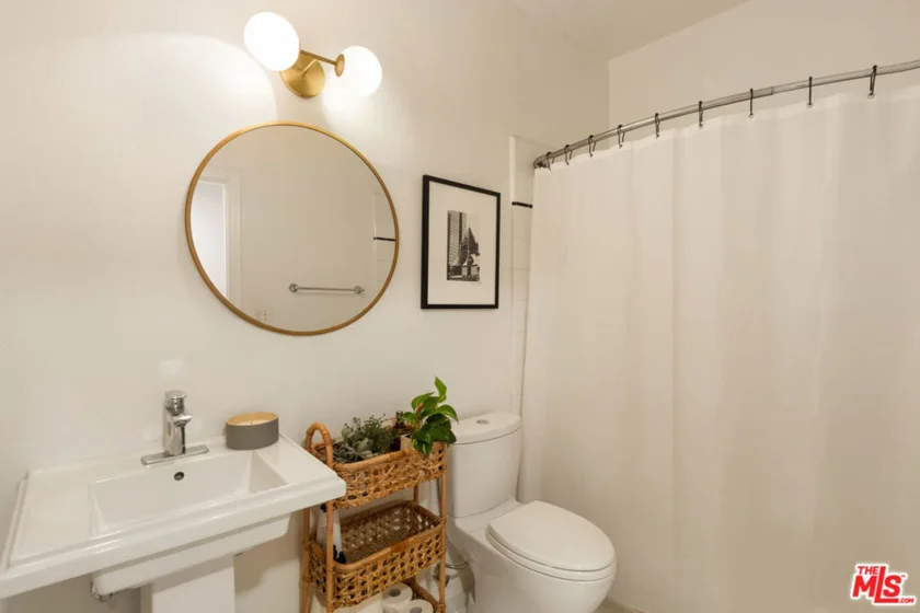 1539 Greenfield Avenue #102 photo 27