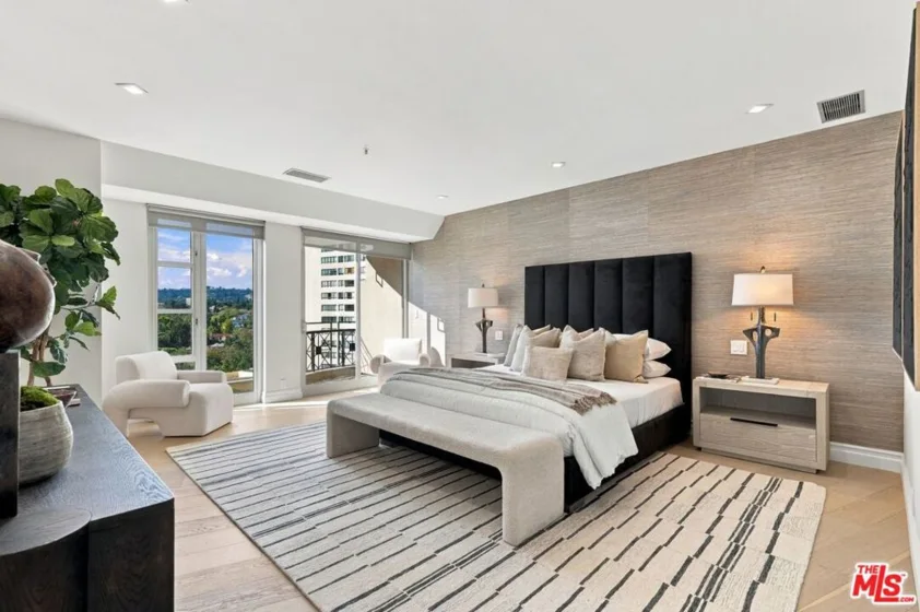 10580 Wilshire Boulevard #36 photo 16