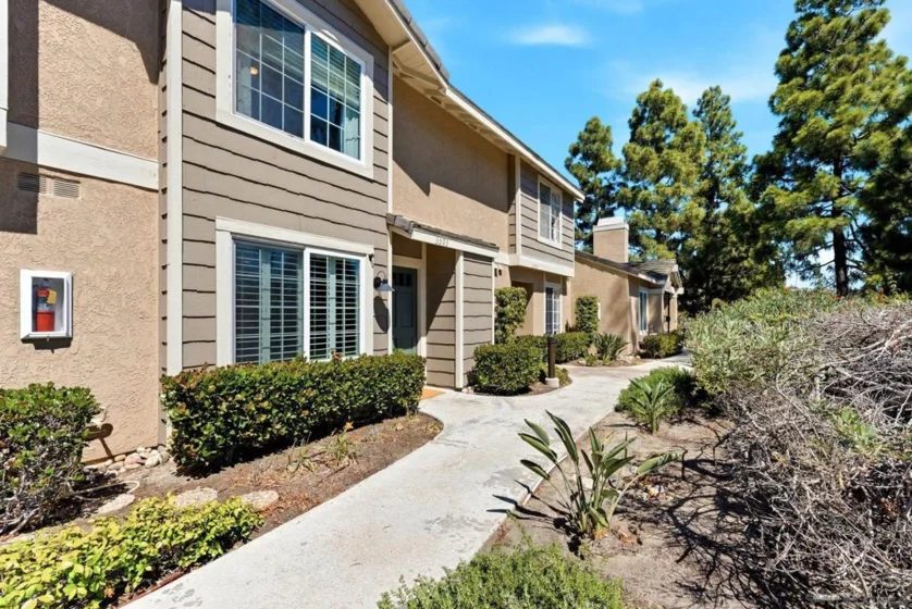 3593 Caminito Carmel Landing photo 30