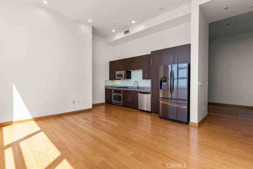 1100 Wilshire Boulevard #1812 photo 19