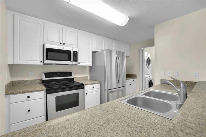 838 Pine Avenue #408 photo 6