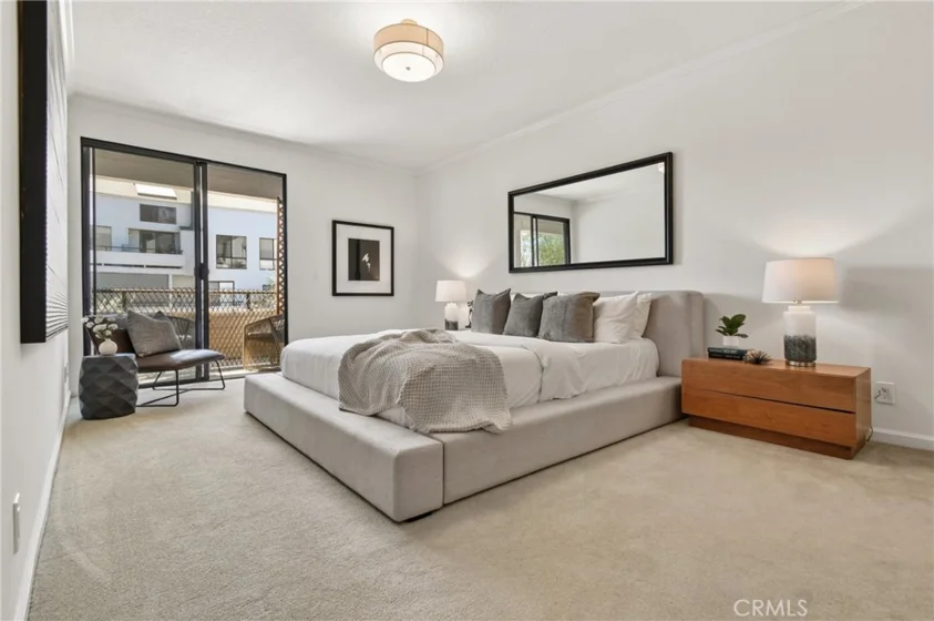 13331 Moorpark #223 photo 36