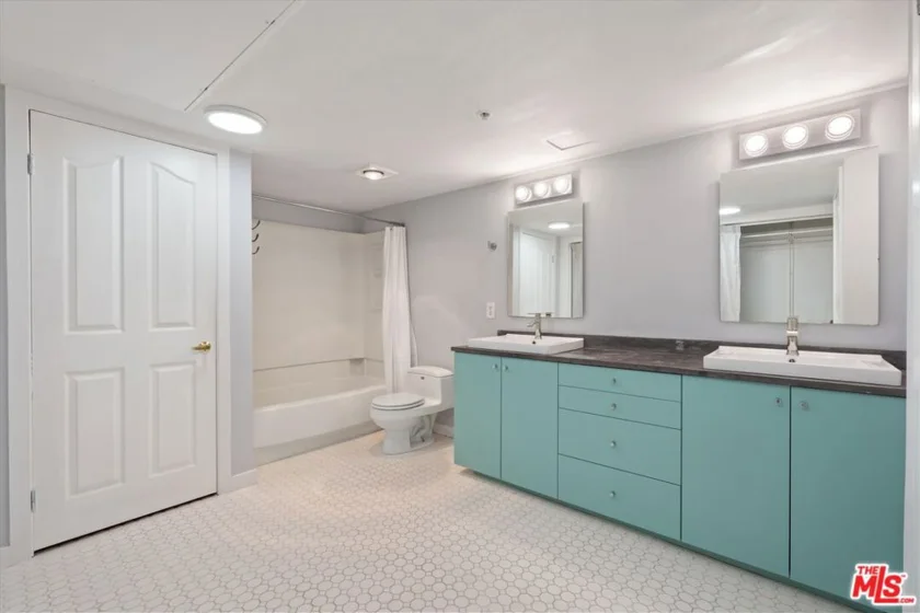 4755 Templeton Street #2113 photo 12