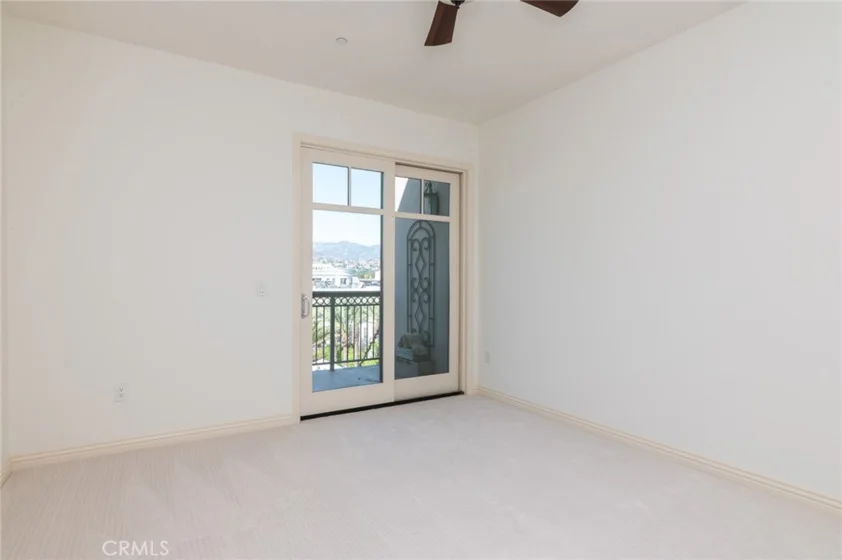 607 Caruso Avenue photo 23