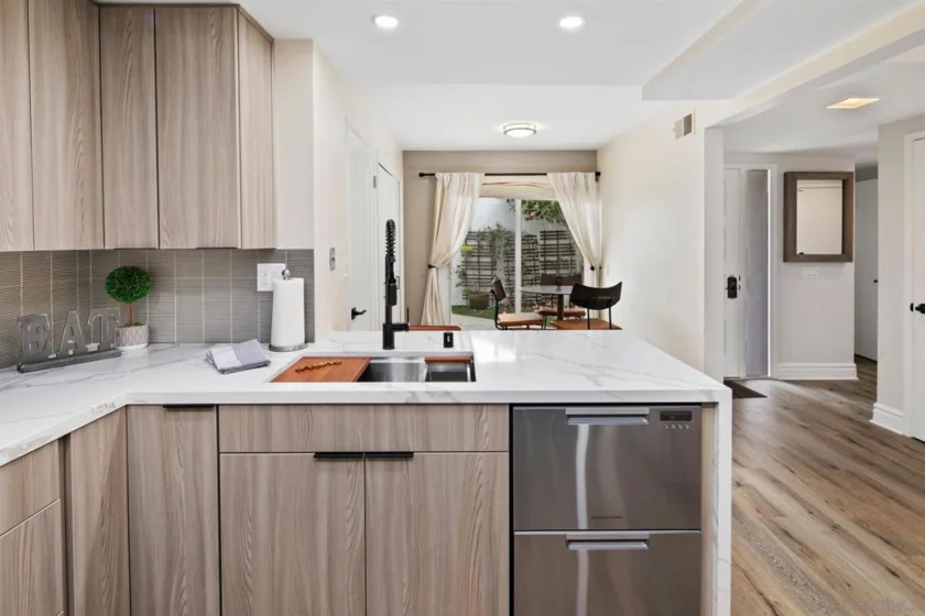 87 Kingston Court photo 6