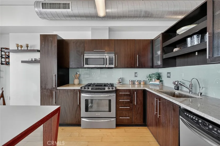 1100 South Hope Street #1006 photo 31
