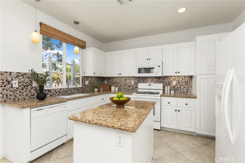 223 Sparkleberry Avenue photo 41