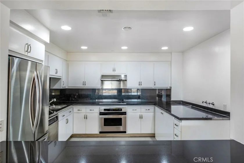 10445 Wilshire #1606 photo 15