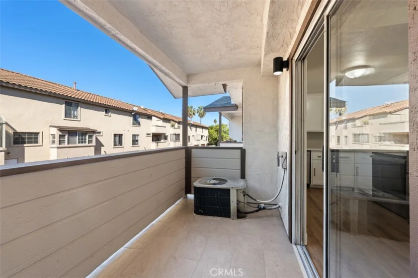 569 E Street #1 photo 18