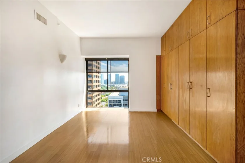 10445 Wilshire #1606 photo 19