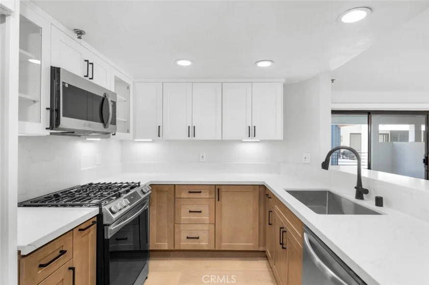 345 Avocado Street #B3 photo 1
