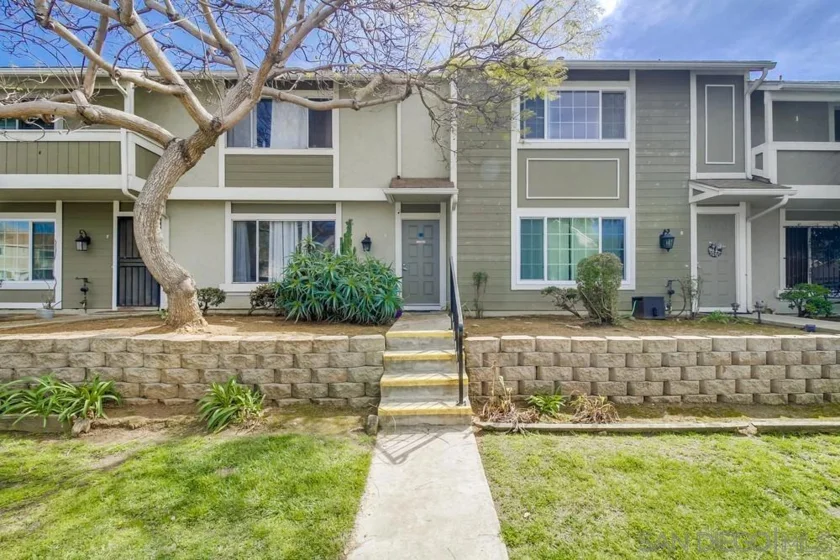 2989 Village Pine Drive #E photo 1