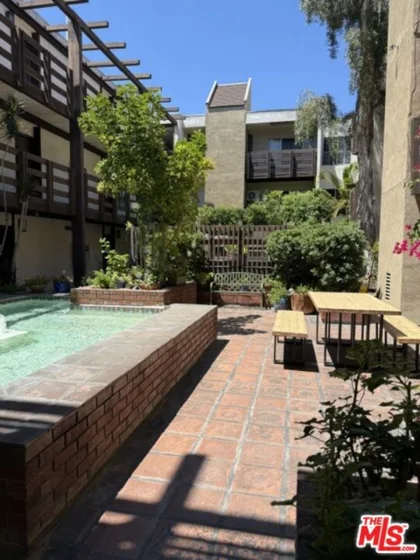 320 S Ardmore Avenue #314 photo 3