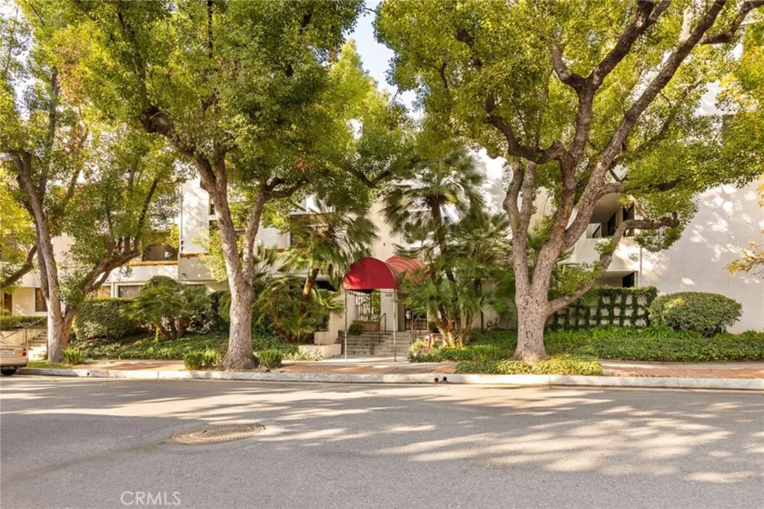 500 E Del Mar Boulevard #4 photo 1