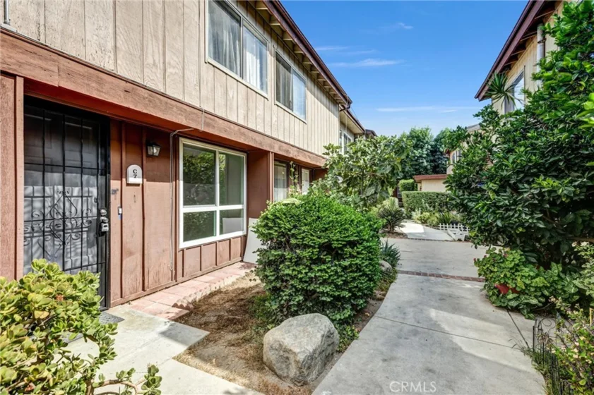 7300 Lennox Avenue #C7 photo 2