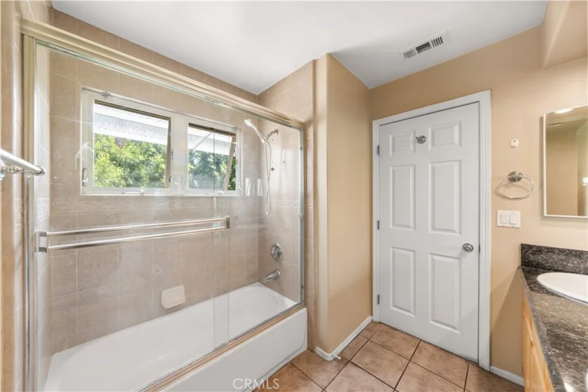 1008 S Marengo Avenue #D photo 20